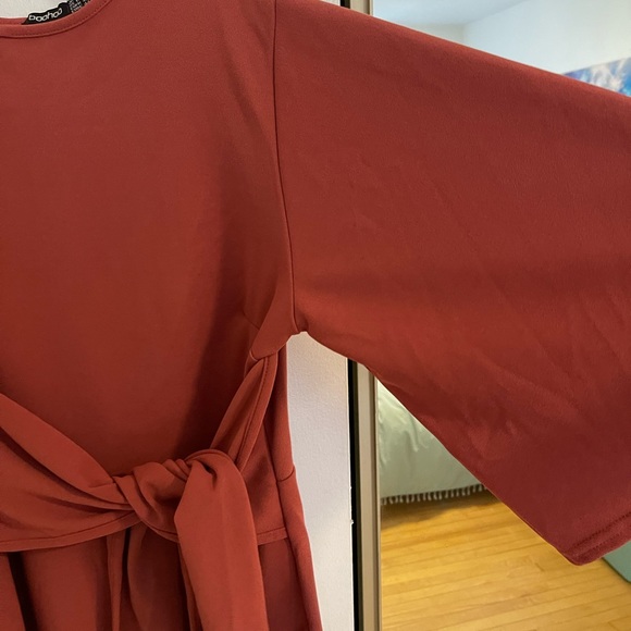 Boohoo coral dress. Worn once (shown in picture) - Picture 5 of 5